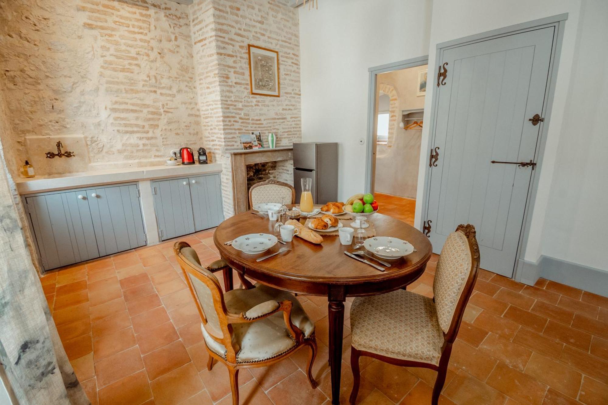 La Chambre Bleue Lauzerte Extérieur photo