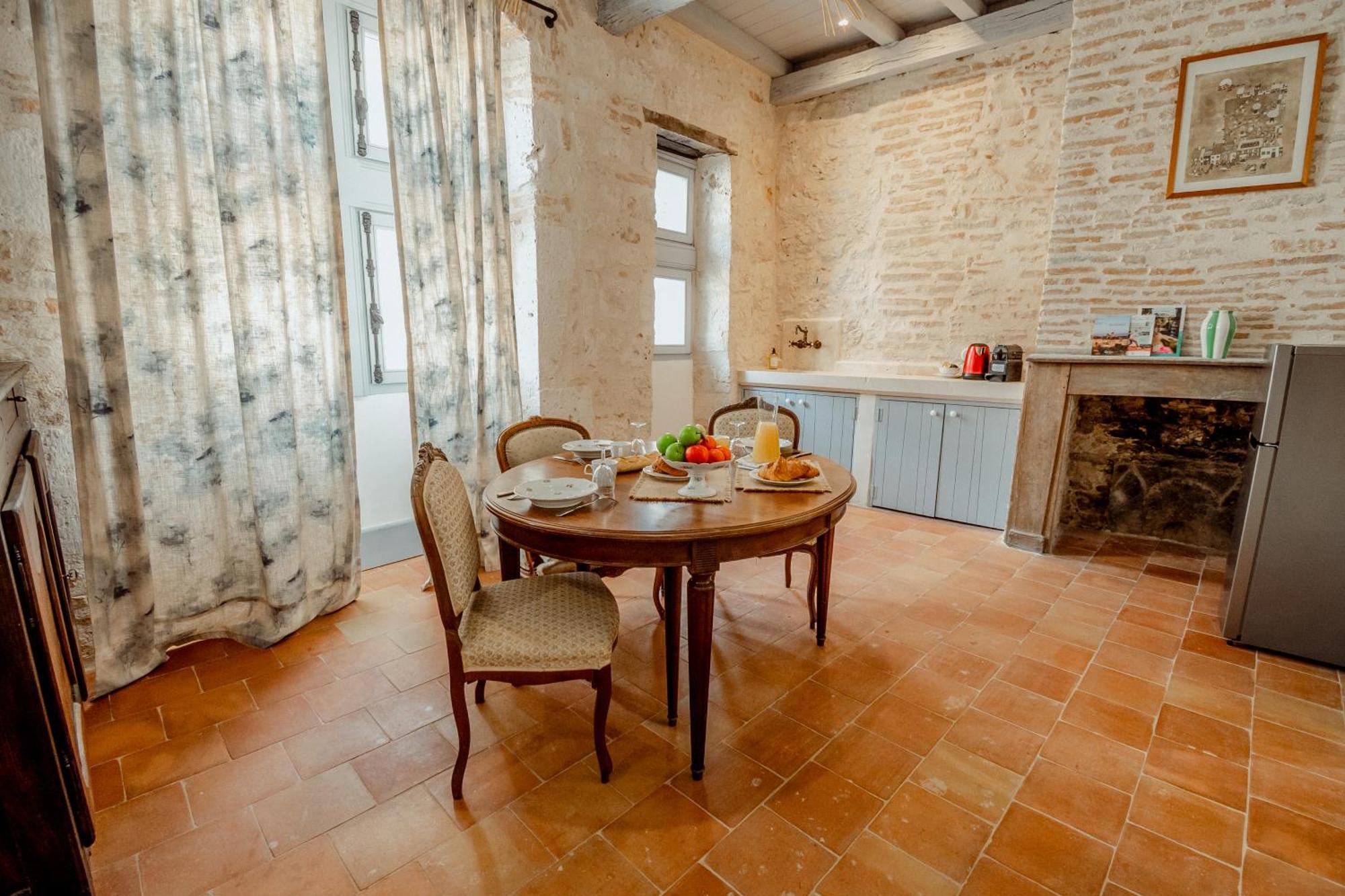 La Chambre Bleue Lauzerte Extérieur photo