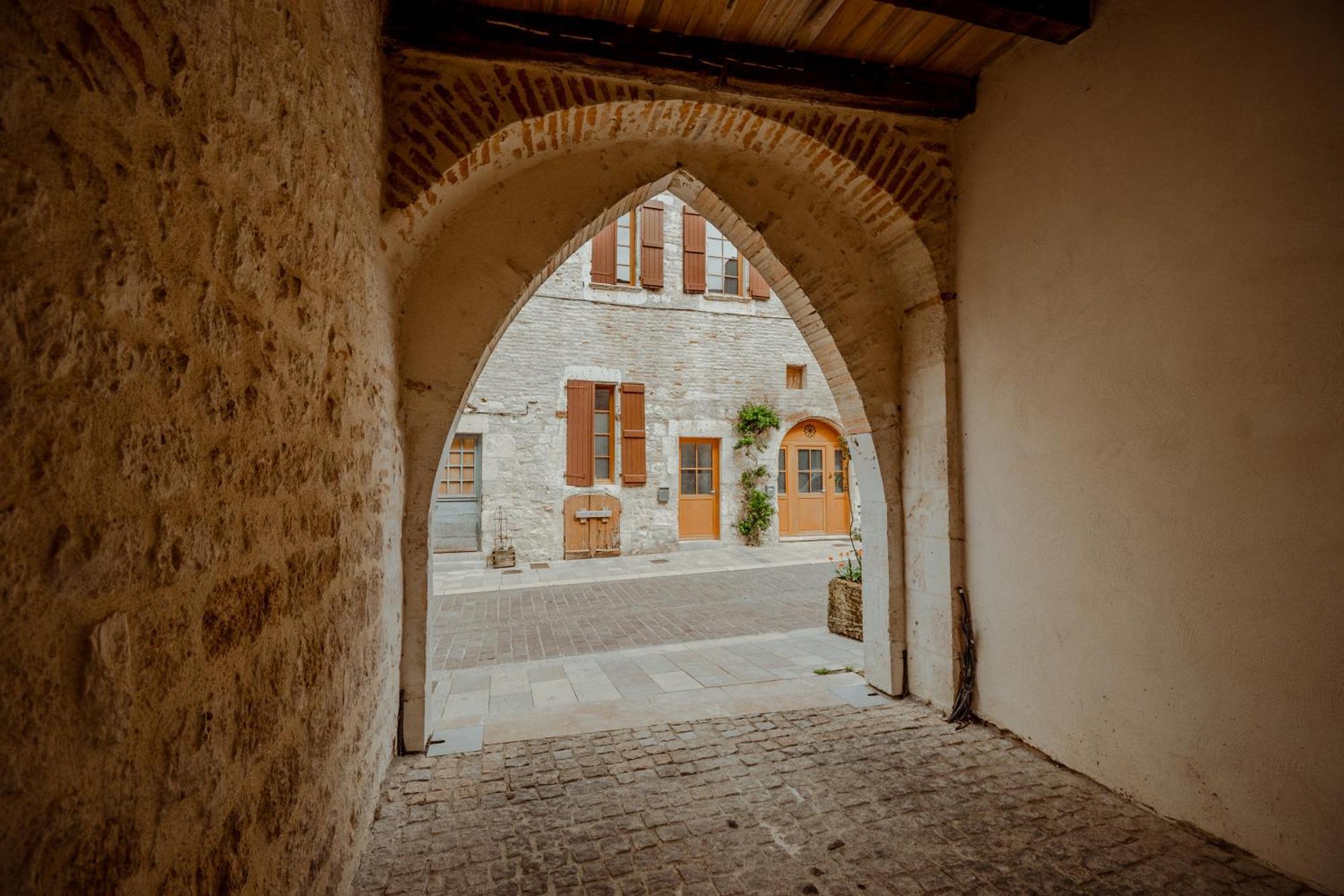 La Chambre Bleue Lauzerte Extérieur photo