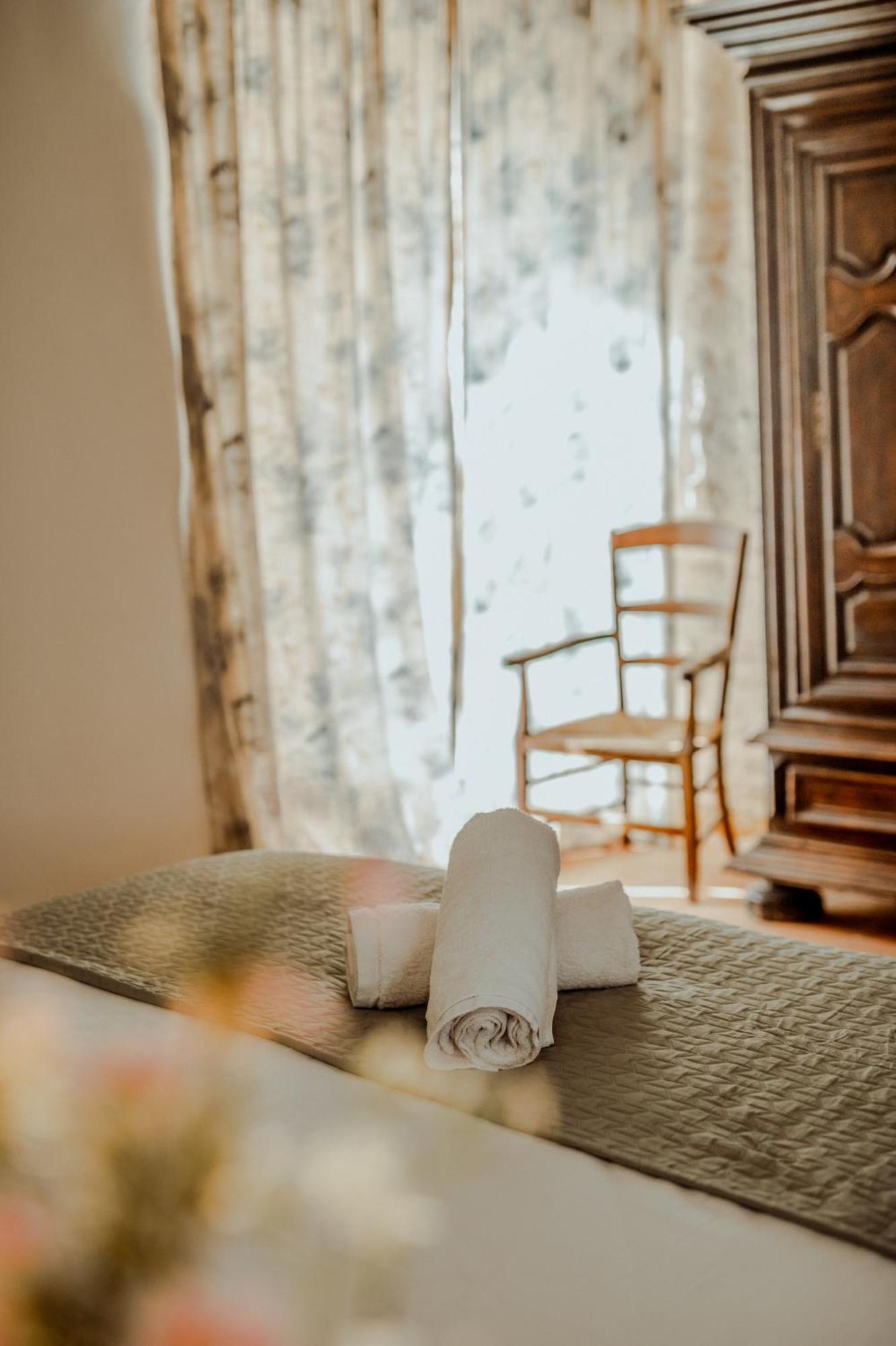 La Chambre Bleue Lauzerte Extérieur photo